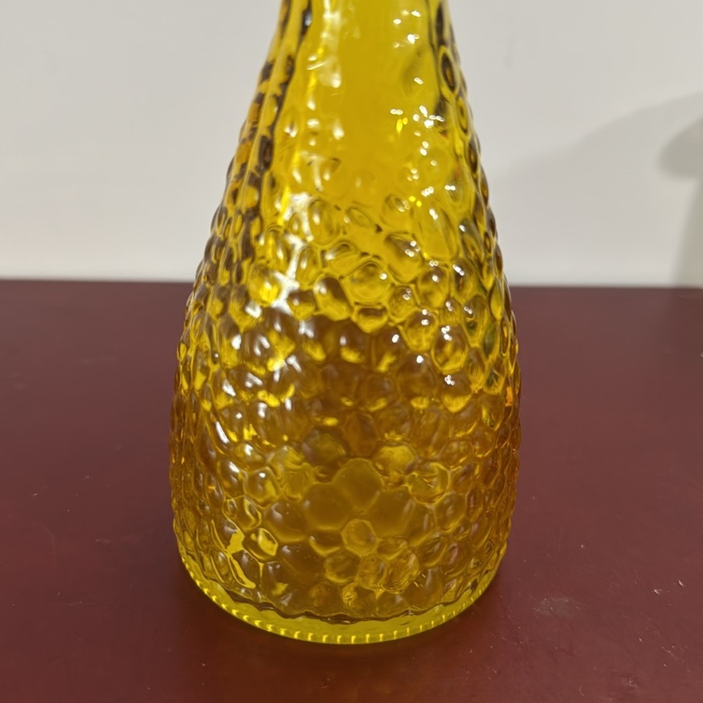 3/$22
Vintage Yellow Textured Glass Vase/Glass Decanter/Carafe/Genie Bottle 6“ - Picture 2 of 5
